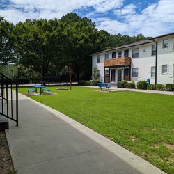 exterior view at Links at  El Cielo at West Midtown located in Atlanta, GA